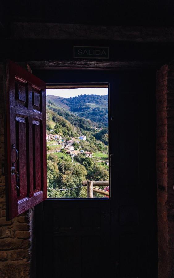 La Vallicuerra ミエレス エクステリア 写真