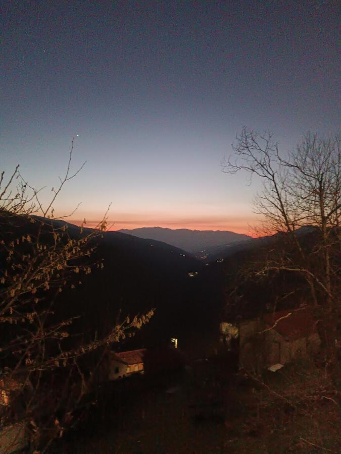 La Vallicuerra ミエレス エクステリア 写真