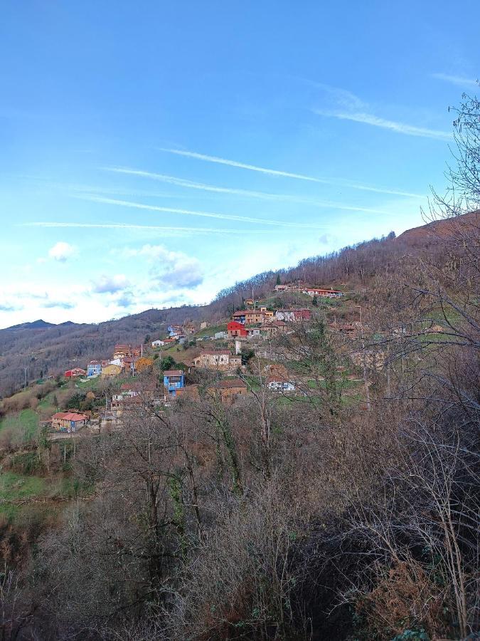 La Vallicuerra ミエレス エクステリア 写真