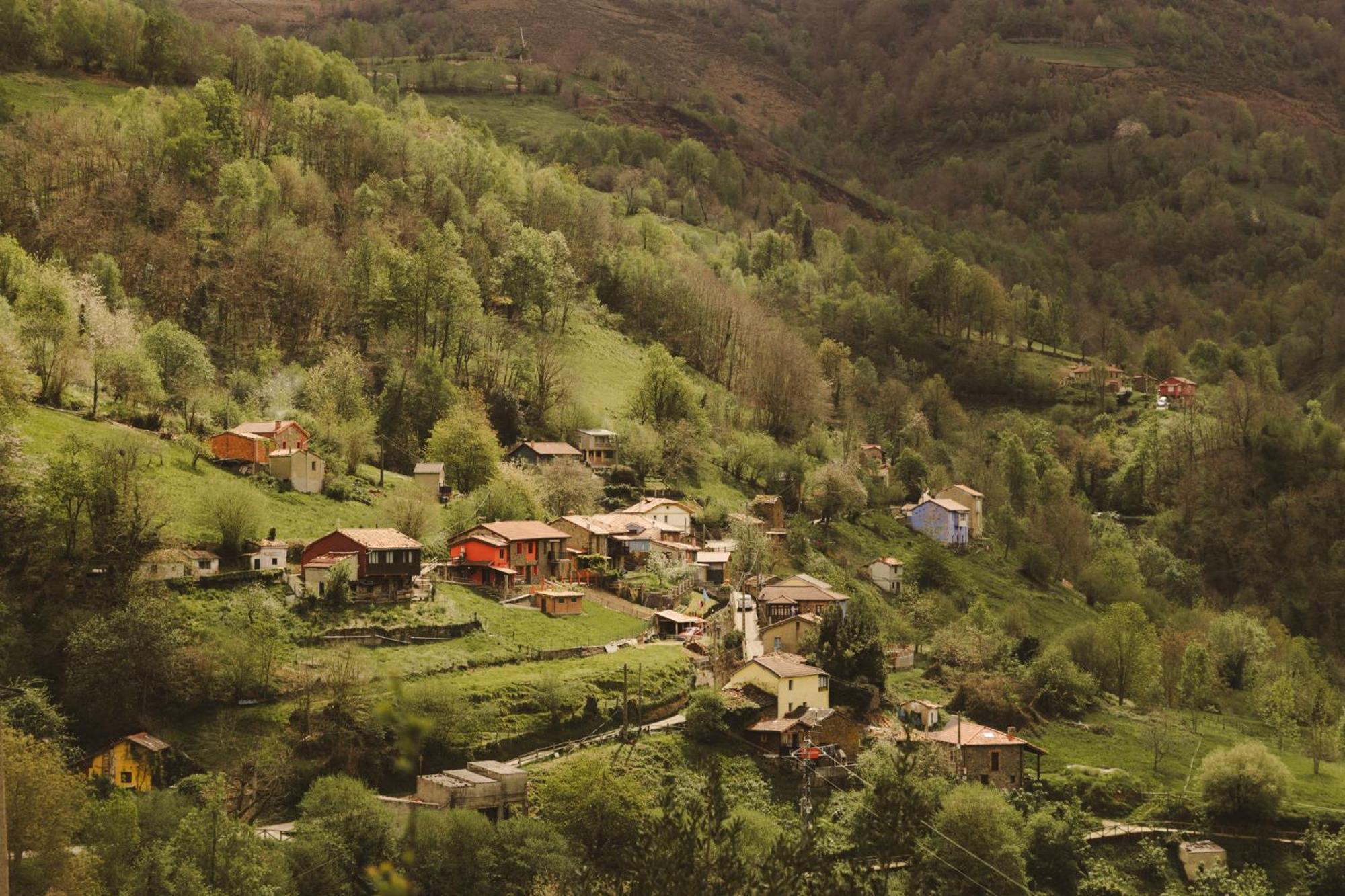 La Vallicuerra ミエレス エクステリア 写真